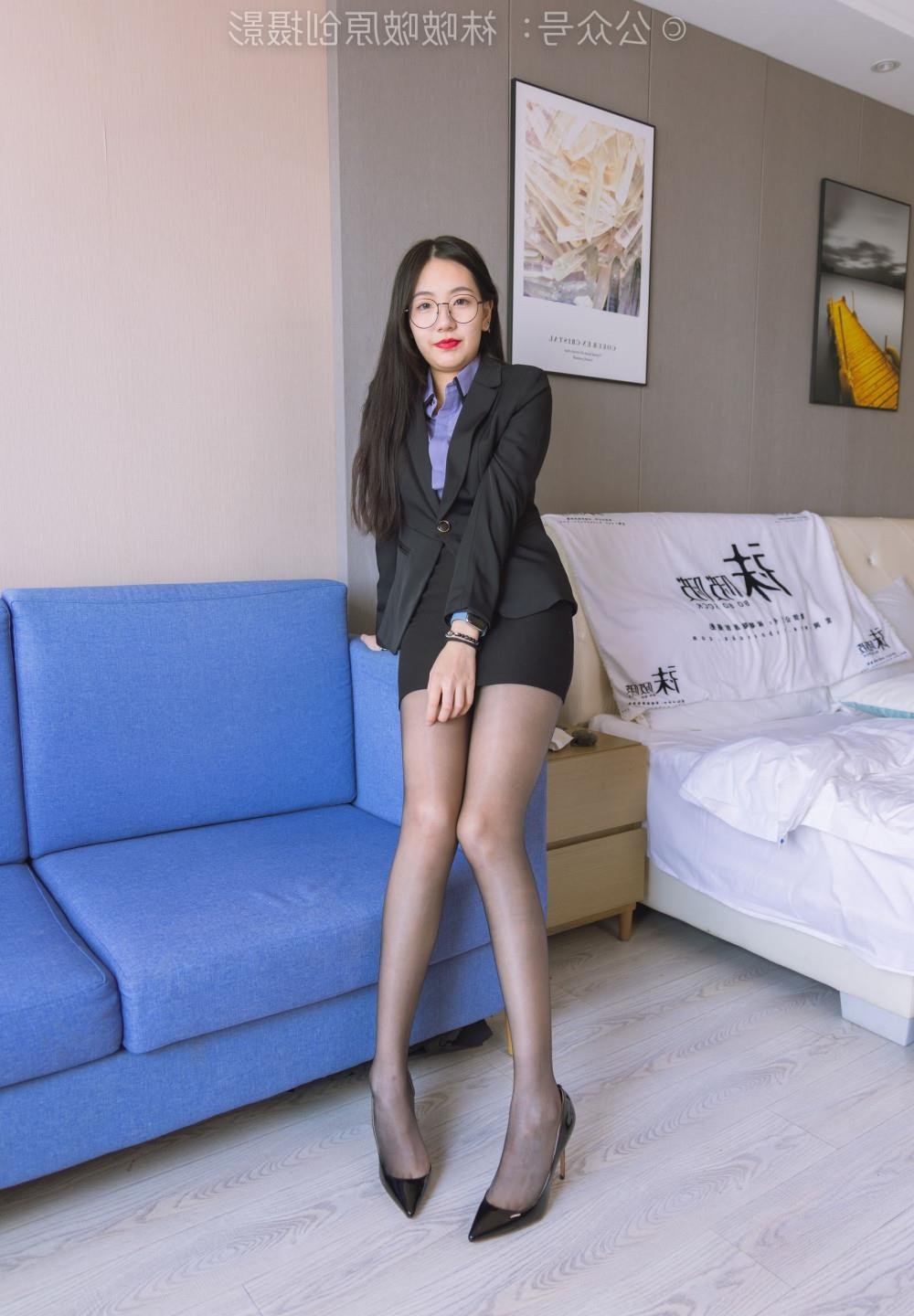 在线观看午夜亚洲一区