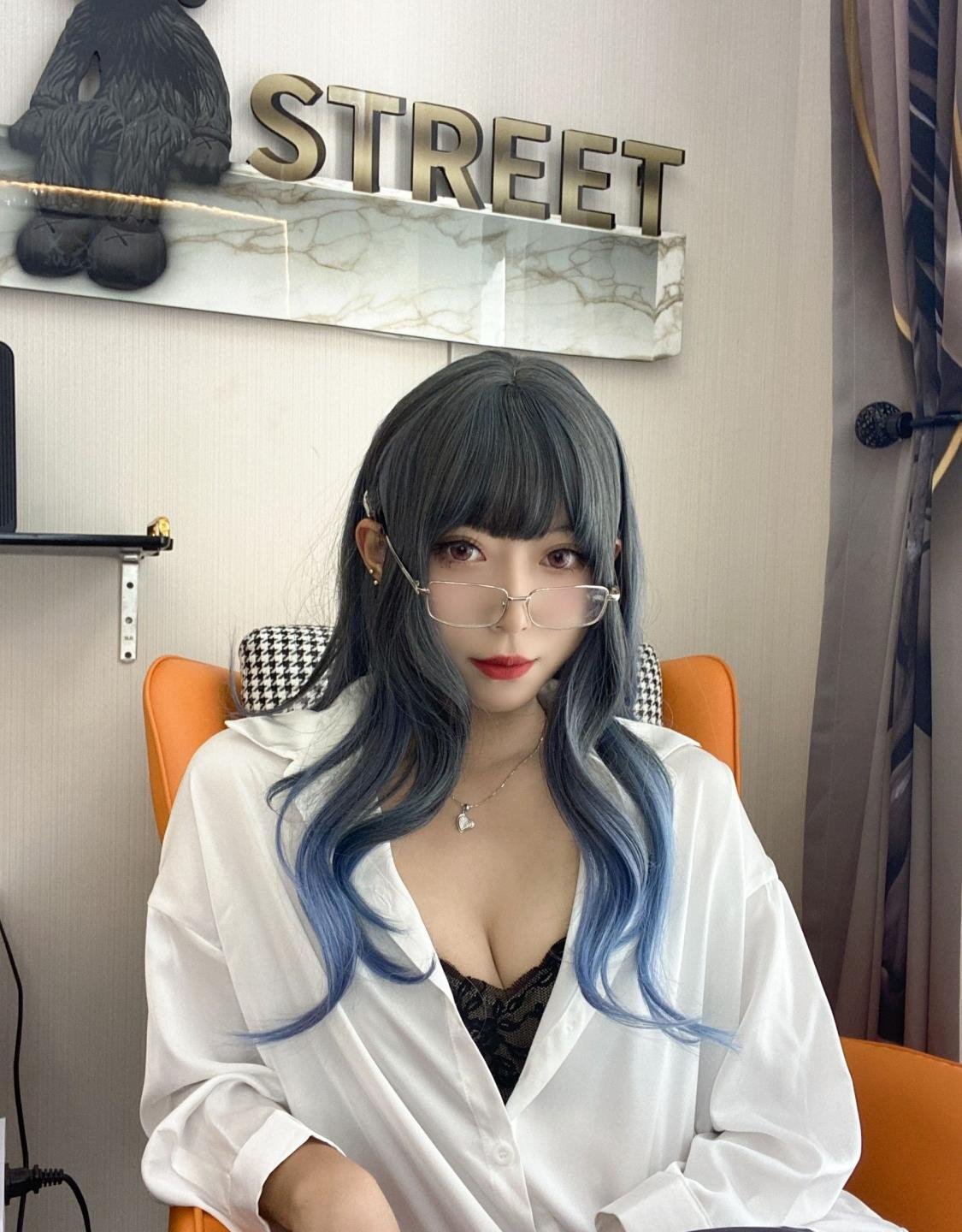 ����̫̫ë����B.����